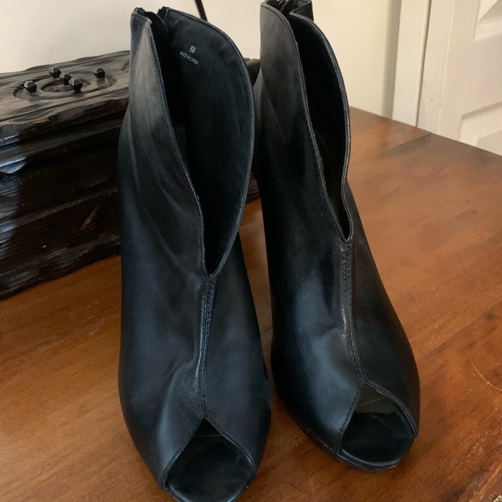Black open toed high heel